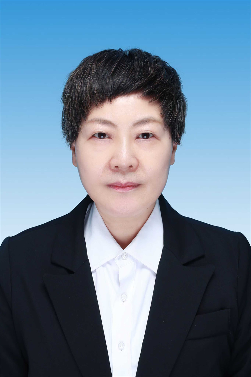 秦健